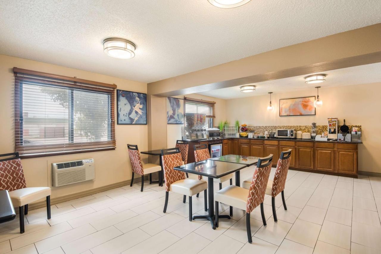 Best Western Mount Pleasant Inn Extérieur photo