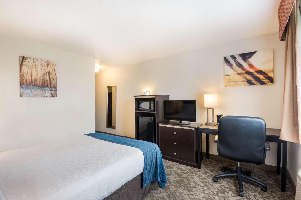 Best Western Mount Pleasant Inn Extérieur photo