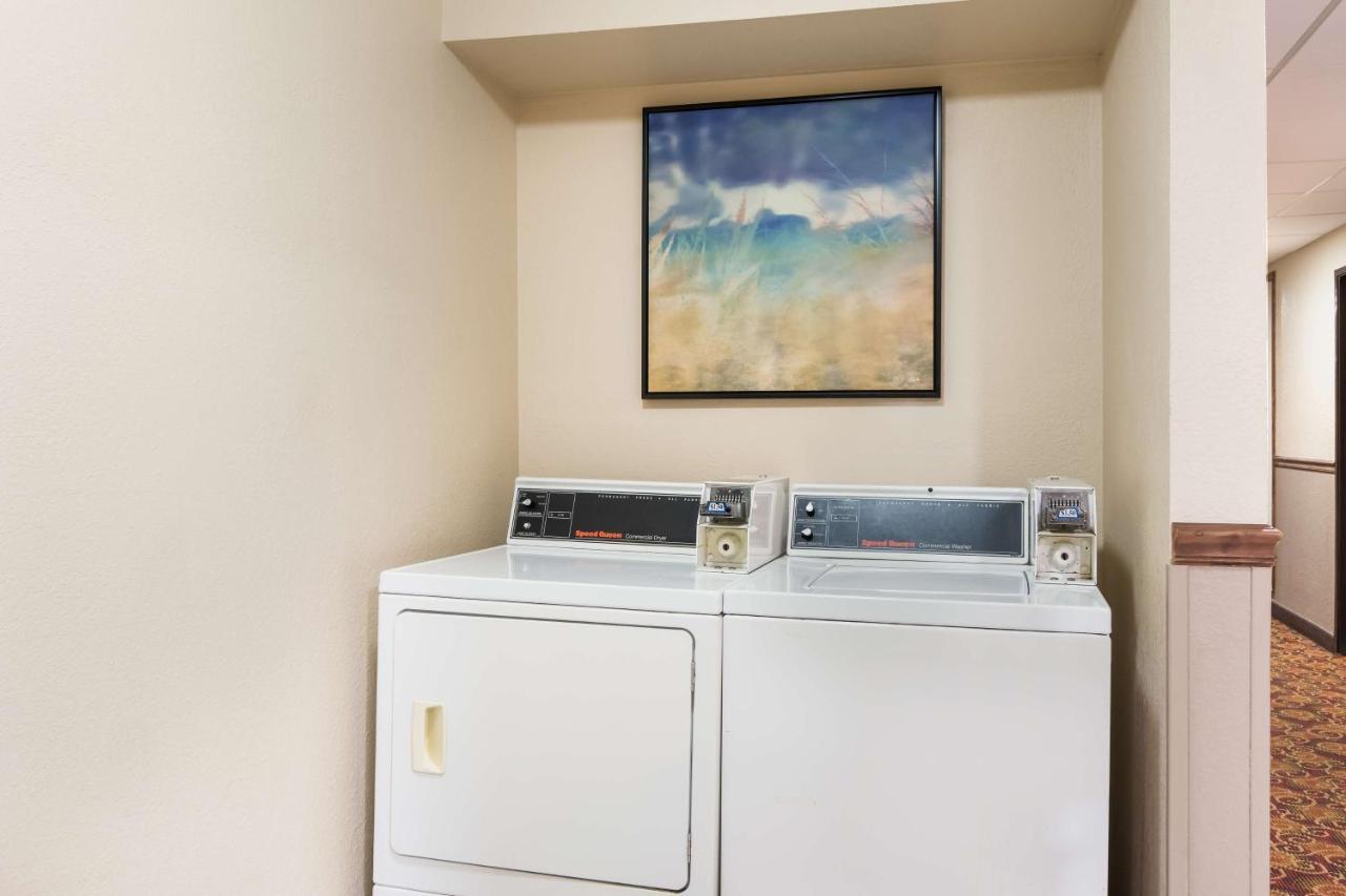 Best Western Mount Pleasant Inn Extérieur photo