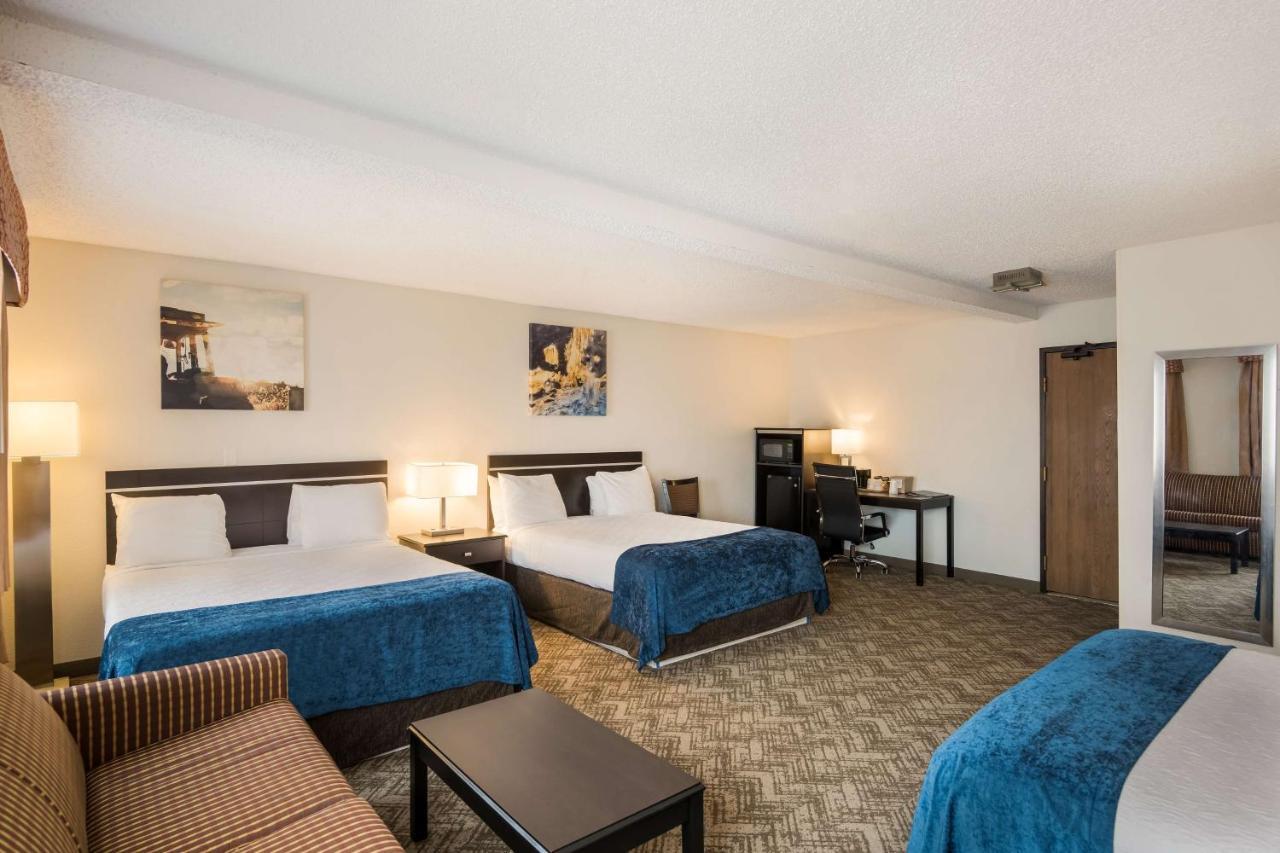 Best Western Mount Pleasant Inn Extérieur photo